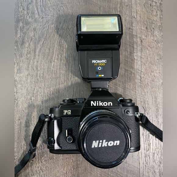 Nikon FG 35mm SLR Film Camera w/Nikon 50mm 1:1.8 Lens - Picture 3 of 13